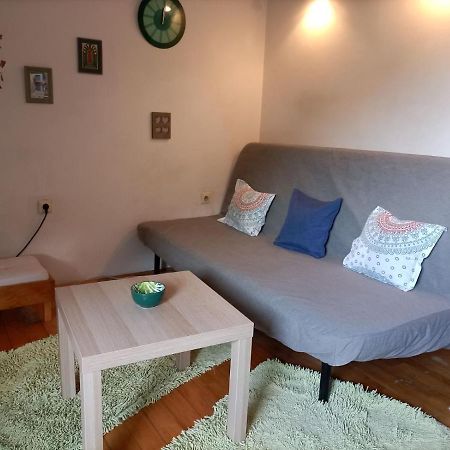 Apartman Lara Belgrad Exterior foto