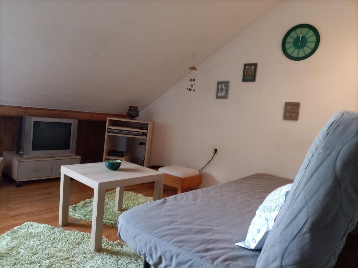Apartman Lara Belgrad Exterior foto